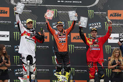 MX1 Ernée: Tony Cairoli siegte vor Gautier Paulin (li.) und Clément Desalle