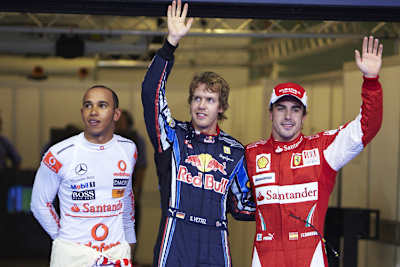 Alonso (re.) und Vettel sind sich nichts mehr schuldig 