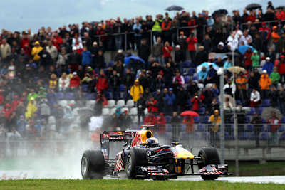 Sebastian Vettel bei der Wieder-Eröffnung der Rennstrecke