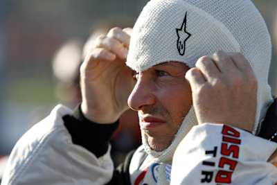 Villeneuve kommt spät zum Ferrari-Debüt