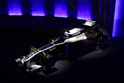Der neue Williams FW33 in neuem Farbdesign