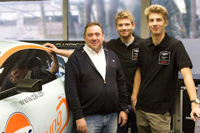 Young Driver-Chef Hardy Fischer mit Johannes und Ferdi Stuck