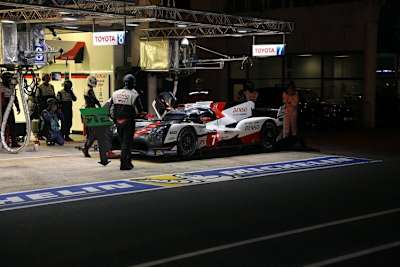 Der Toyota TS050 Hybrid von Mike Conway, Kamui Kobayashi und Stéphane Sarrazin