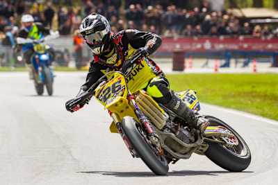 Spitzenreiter Andre Plogmann (Suzuki)