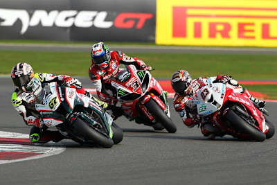 Shane Byrne (67), Joshua Brookes (3) und Ryuichi Kiyonari (23)
