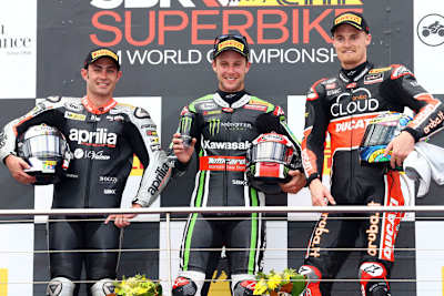 Haslam, Rea und Davies (v.l.) - Das Podium war fest in britischer Hand
