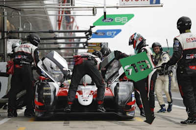 Bevor Toyota auch mit dem neuen Reglement durchstartet, muss in Paris noch viel verhandelt werden