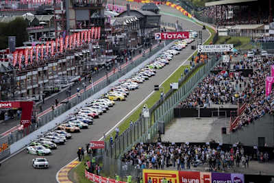 Die Startphase zu den 24h von Spa-Francorchamps ist immer ein ganz besonders Spektakel