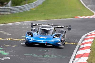 Rekordauto: Romain Dumas im VW ID.R auf der Nordschleife