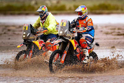 Sieger Antoine Meo (19) und der Drittplatzierte Toby Price (8)