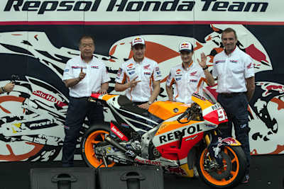 Shuhei Nakamoto, Marc Marquez, Daniel Pedrosa und Livio Suppo (v.l.)