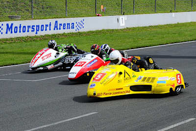 Shand gewinnt Start vor Grabmüller und Reeves