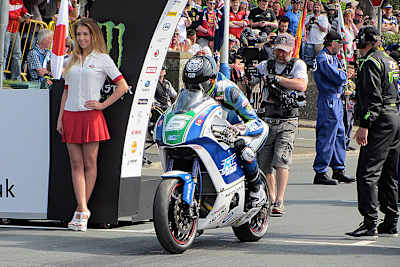 Ivan Lintin macht sich auf den Weg zu seinem ersten TT-Sieg