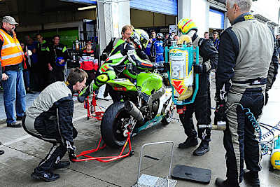 Eine flinke Boxencrew ist wichtiger Bestanteil des Erfolgsrezepts