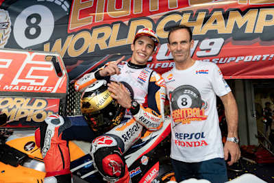 Weltmeister Marc Márquez und Alberto Puig