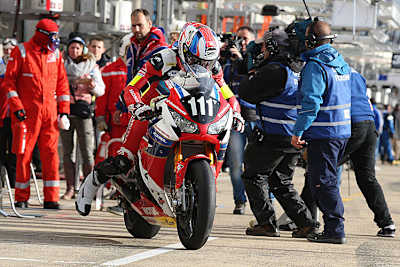 Da Costa, Foray und Gimbert verbrachten viel Zeit an der Box