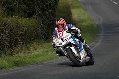 Ryan Farquhar (BMW) in Tandragee