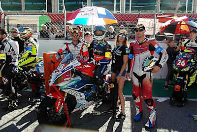 Didier Grams, Pedro Vallcaneras und Petr Biciste bestens beschirmt