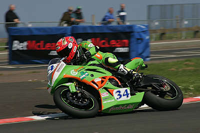 Alastair Seeley gewann im Vorjahr beide Supersport-Rennen beim North West 200