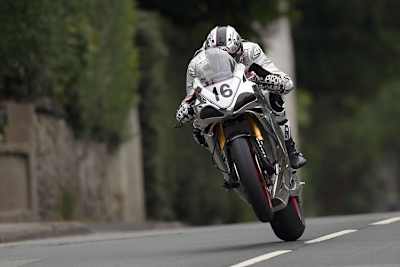 Joshua Brookes auf der Fahrt zu Platz 6 in der Senior-TT 2017