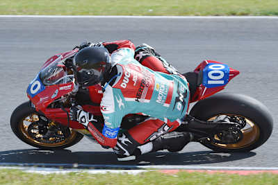 Nekvasil auf der Hertrampf-Ducati beim Heimrennen in Oschersleben