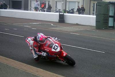 Lee Johnston auf der Werks-Honda CBR1000RR Fireblade 2