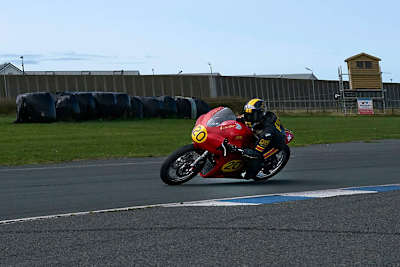 Horst Saiger auf der Egli EVTT 500