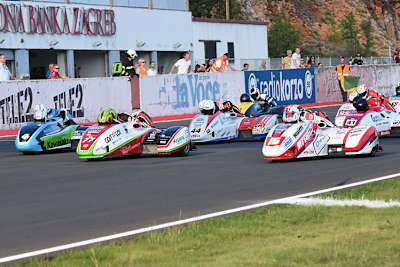 Zweiter Start: Streuer (4), Reeves (77), Päivärinta (44), Birchall (16), Wyssen (41)