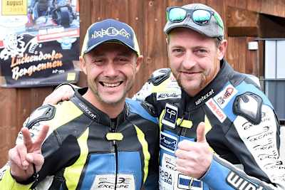 Andreas Gangl (re.) neben seinem Freund und Konkurrenten Wolfgang Gammer