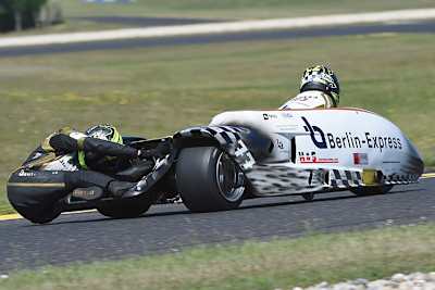 Tim Reeves/Mark Wilkes entscheiden Sprintrennen in Oschersleben für sich