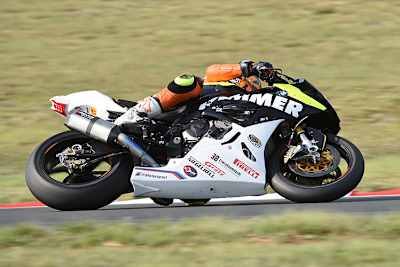 Lukas Walchhütter bei seinen ersten Runden auf der BMW des Bertl K Racing Teams 