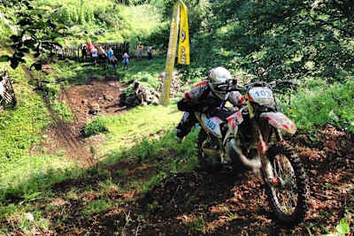 Die Red Bull Romaniacs ist ein hartes Enduro Rennen