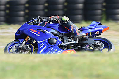 Der Deutsche Thomas Eder steht knapp vor dem Gewinn der IOEM Superstock 600