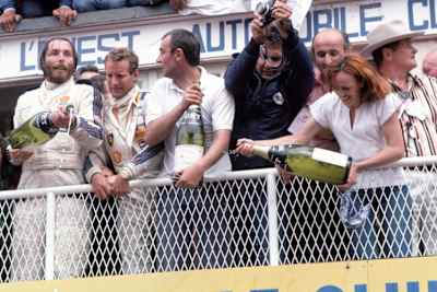 Jürgen Barth (li.) beim Sieg in Le Mans 1977