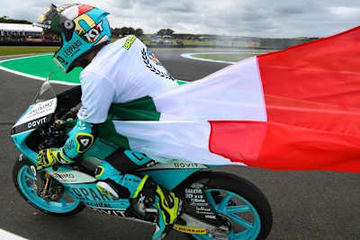 Langersehnt: Lorenzo Dalla Porta feierte seinen Titel ausgelassen 