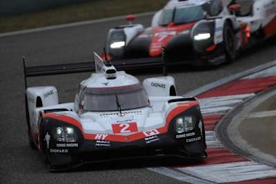 Letztmals im gemeinsamen Wettbewerb: Porsche 919 Hybrid und Toyota TS050 Hybrid