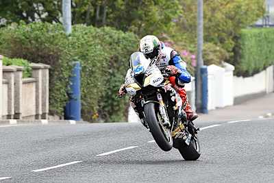 Peter Hickman auf der Triumph Daytona 675 gehört der Vergangenheit an