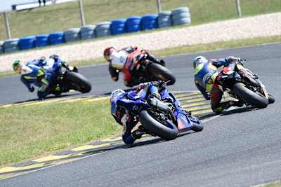 Die österreichischen Motorradpiloten müssen sich noch gedulden bis es losgeht