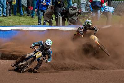 Der fatale Sturz von Dirk Fabriek, vorne Bernd Diener