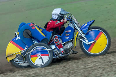 Nicole Standke (hier mit Theresia Hölper) fuhr die Quali mit Jenny Plehn