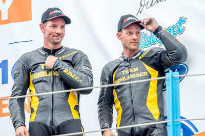 Markus Schlosser (links) und Beifahrer Thomas Hofer