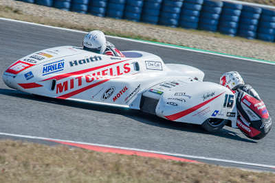 Ben und Tom Birchall auf einer LCR Honda 600