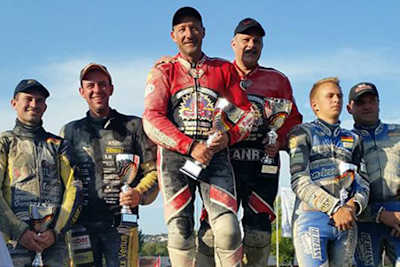 Ganz oben auf dem Treppchen standen Martin (r.) und Hermann Brandl (l.)