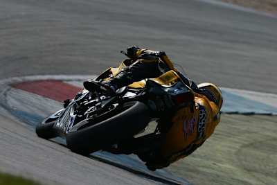 Gar nicht zufrieden mit dem Hinterreifen war Randy Krummenacher