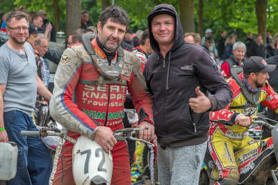 Manfred Knappe (l.) und Stefan Pletschacher an Himmelfahrt in Lüdinghausen