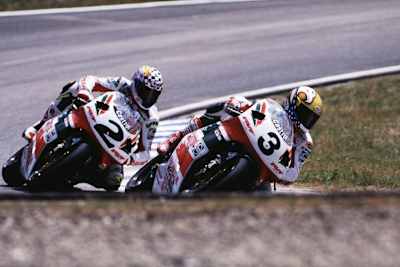 Die RVF750 RC45 gewann 1997 mit John Koncinski die Superbike-WM