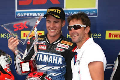 Ganz so taufrisch sehen Ben Spies und Troy Bayliss heute nicht mehr aus: Hier 2009 auf Phillip Island