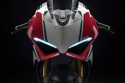 So schön wie schnell – und mit den Top-Piloten aus MotoGP und Superbike-WM umso mehr