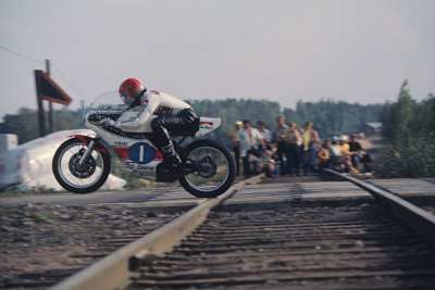 Giacomo Agostini beim Finnland-GP 1975