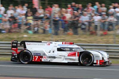 Marcel Fässler/André Lotterer/Benoit Tréluyer im Audi R18 e-tron quattro mit der #7 führen die Fahrer-Weltmeisterschaft an